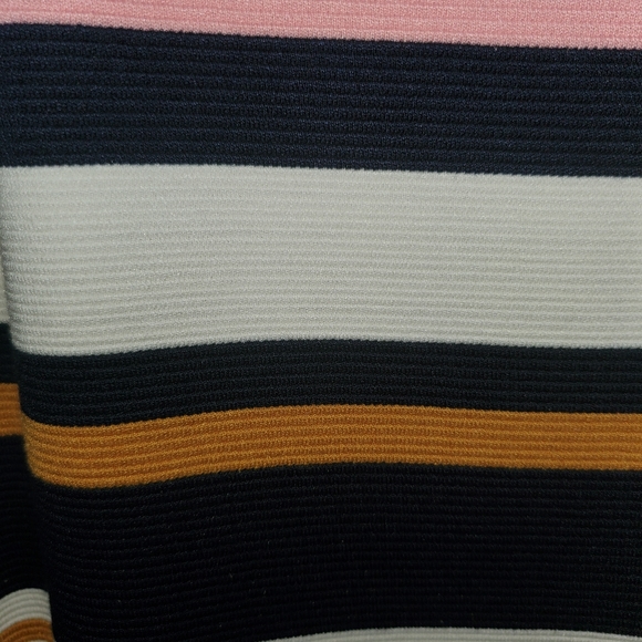 MAX Studio Dress - Picture 4 of 4